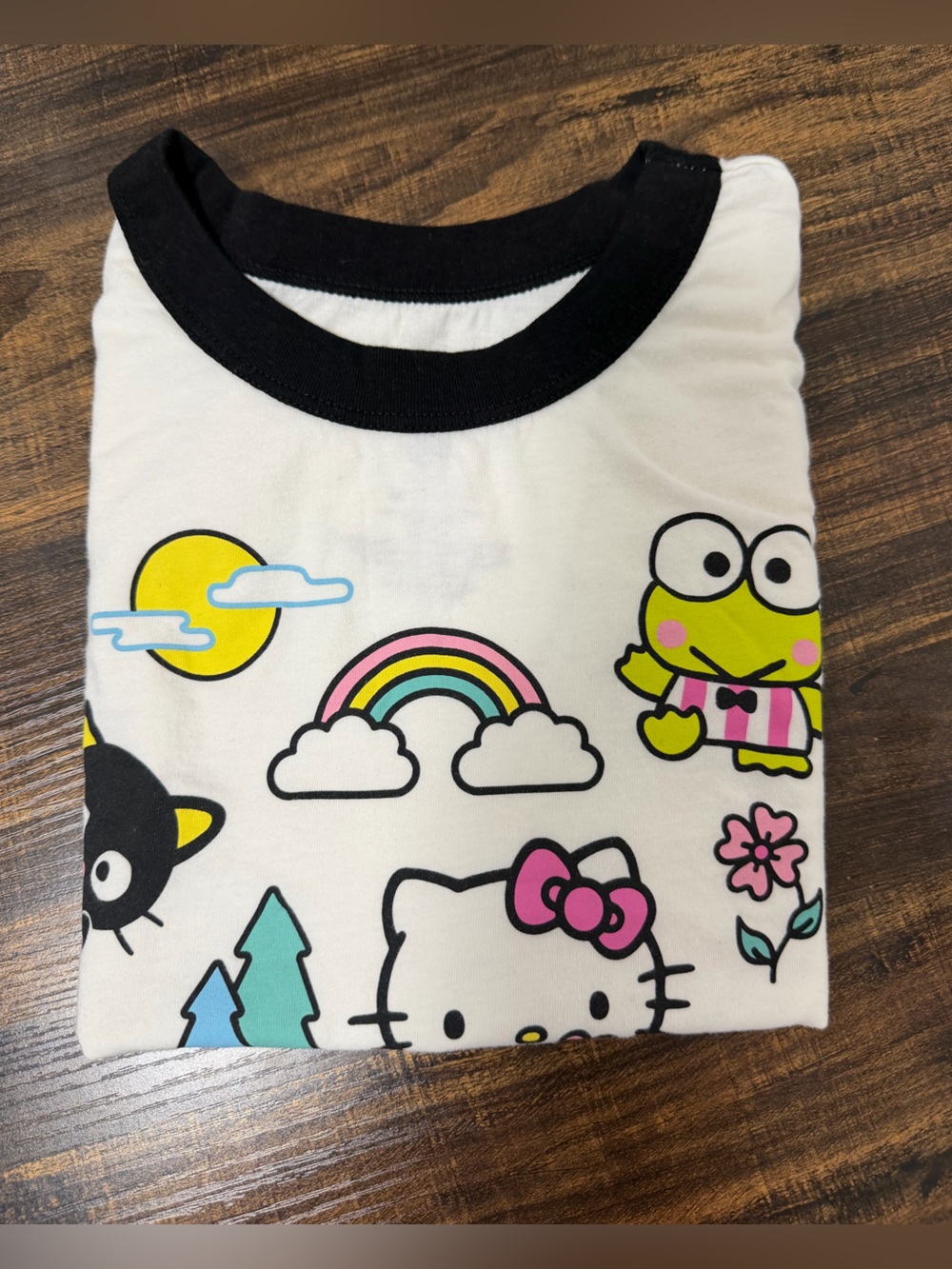 Sanrio SET • Hello Kitty • Crop Tee & Shorts • Medium 8-10 - Picture 5 of 8